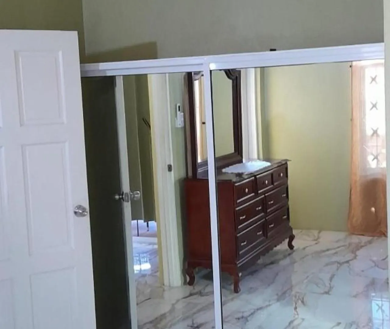 Apartment Vacation Suite Portmore